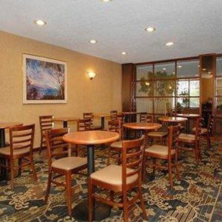 Comfort Inn Cleveland Airport Middleburg Heights Kültér fotó