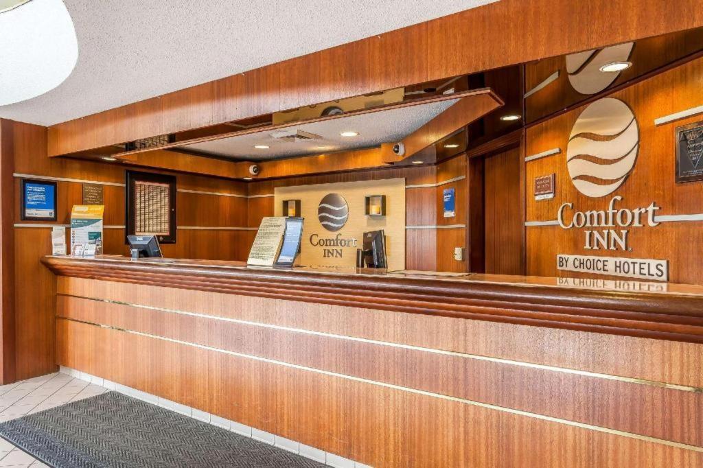 Comfort Inn Cleveland Airport Middleburg Heights Kültér fotó