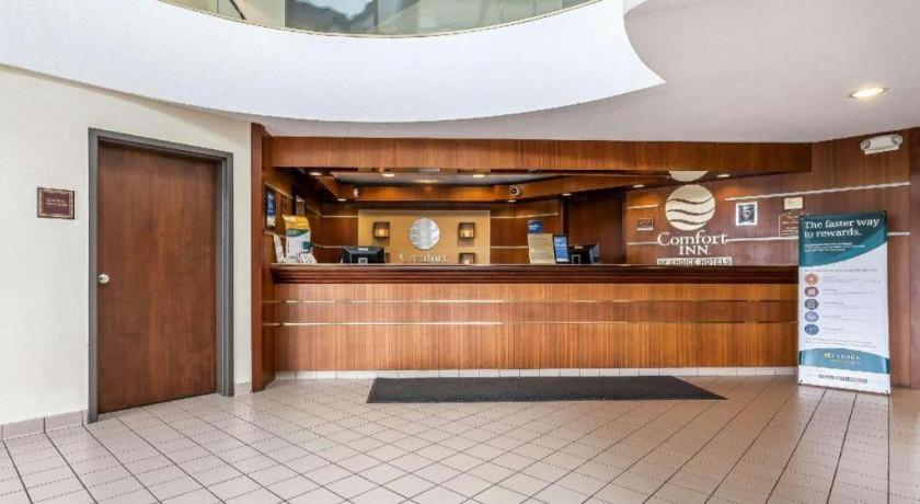 Comfort Inn Cleveland Airport Middleburg Heights Kültér fotó